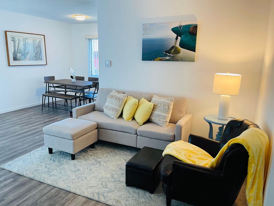 1st image of 3361 Bagley Ave APT 9