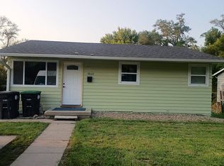 3868 Parker St, Omaha, NE 68111