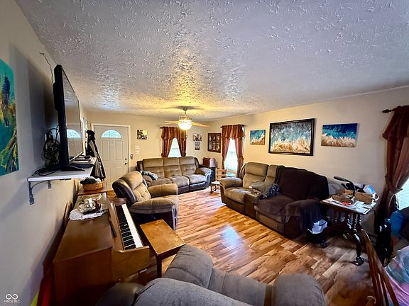 5th image of 5028 Columbus Ave