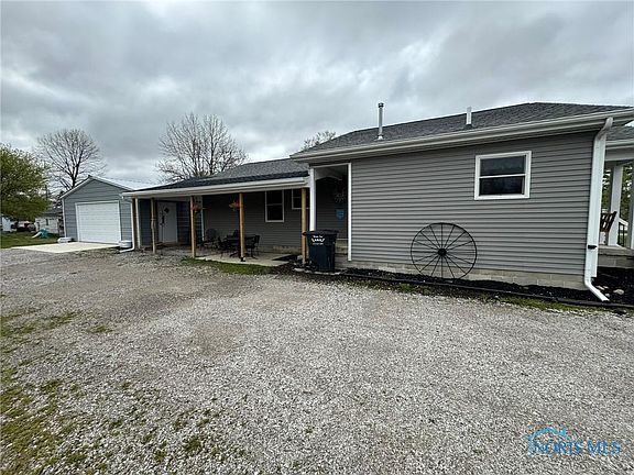 4th image of 303 S Maple St