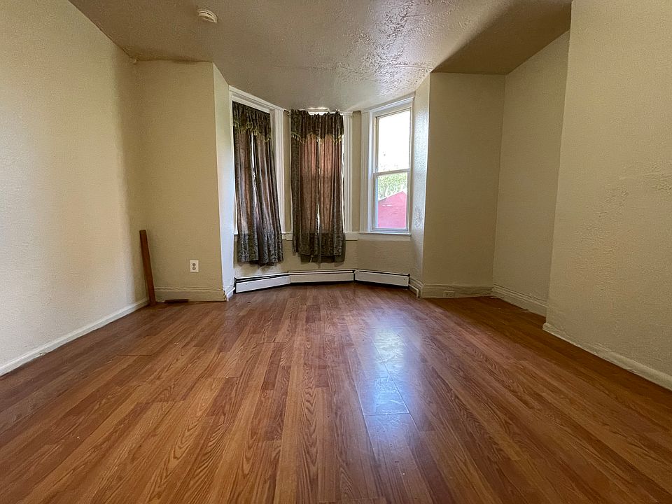 2nd image of 788 Ocean Ave #1E