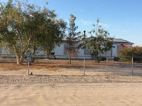 18602 W. Latham St. Goodyear 85338 Pic 2