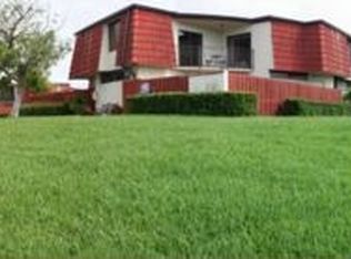 3823 Victoria Dr, West Palm Beach, FL 33406