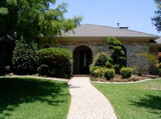 404 Forest Grove Dr, Richardson, TX 75080
