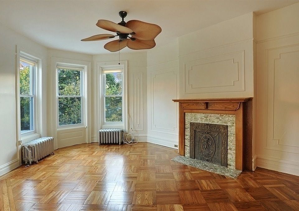 1st image of 90 Fenimore St #2
