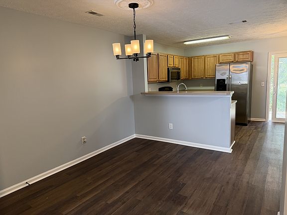 4th image of 442 Flintlock Ct