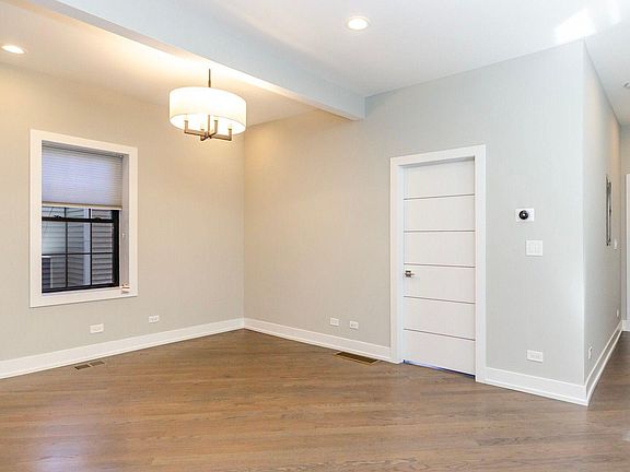 5th image of 2224 W Palmer St #1R