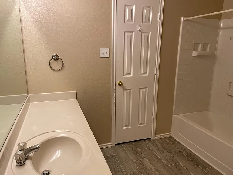 2328 Gabriel Dr — Photo 15