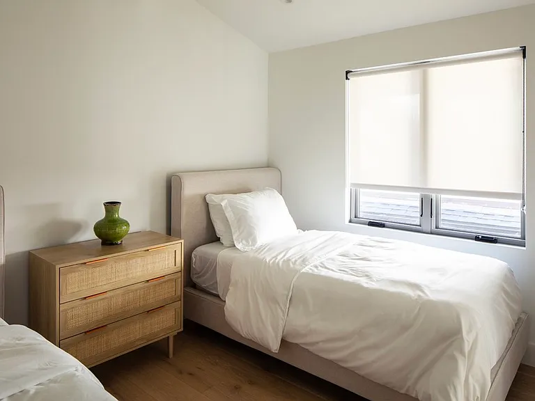 506 Goldenrod #B — Photo 20