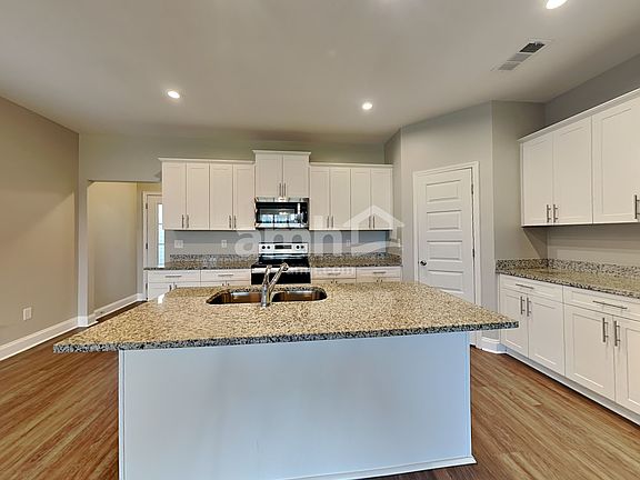 5th image of 5530 Central Grove Sq