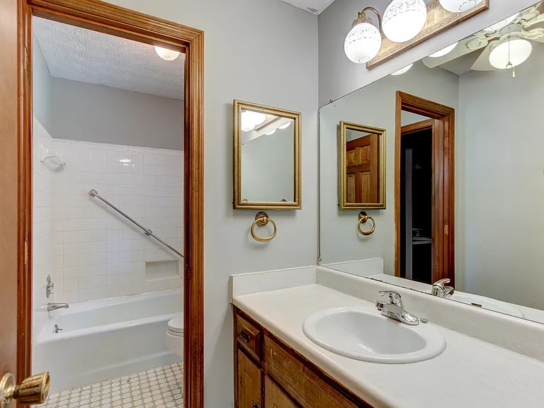 130 Aspen Way — Photo 34