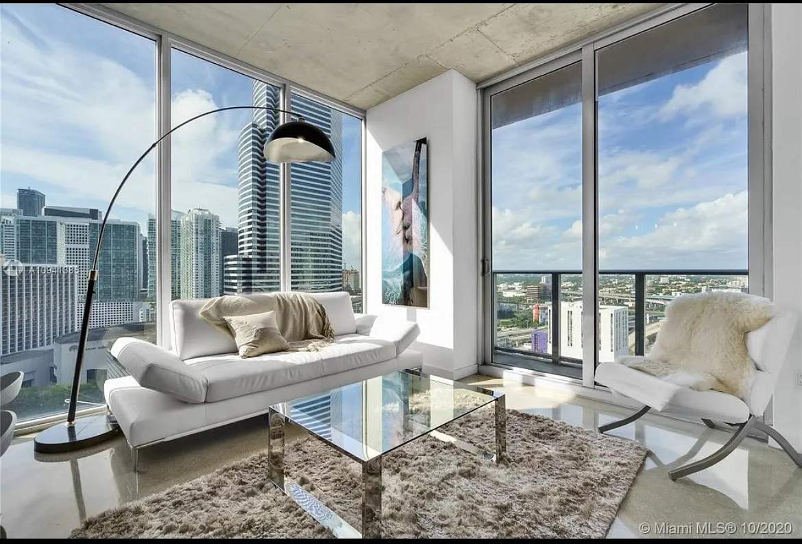 2 bed, 791 sqft, $3,800 — Photo 2