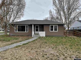 1201 Circle Rd, Worland, WY 82401