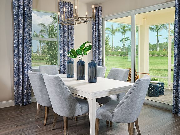 Dining Room modeled at Brystol at Wylder