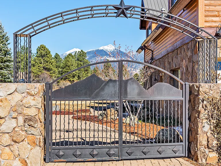 8950 W Antoinette Way — Photo 79