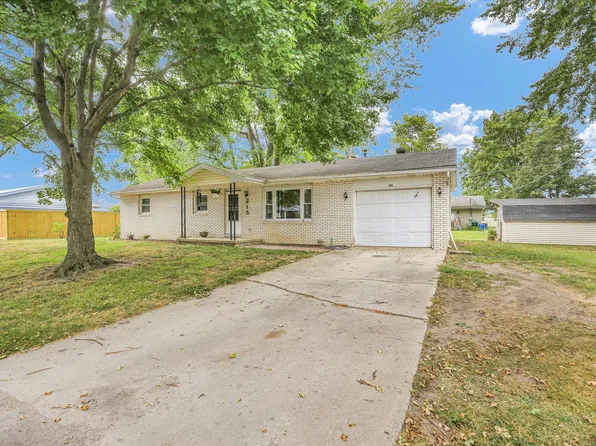 215 N Kansas St, Atwood, IL 61913