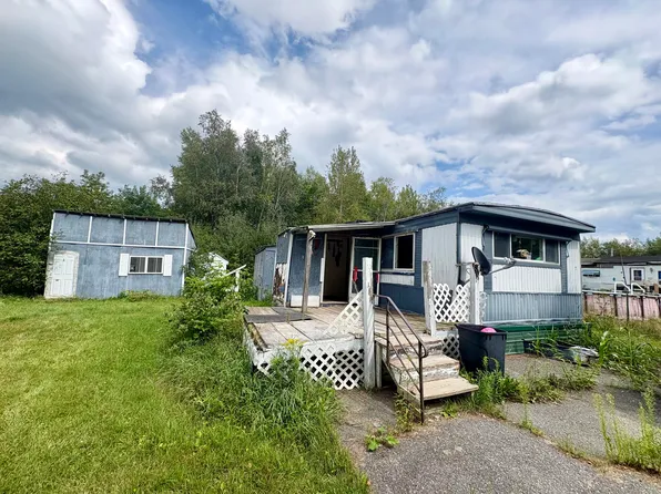 7 Elm Street, Medway, ME 04460