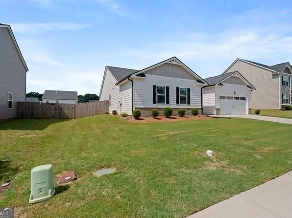 647 Graham Campbell Ln, Statham, GA 30666