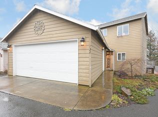 732 SE Forest Glen Rd, Estacada, OR 97023