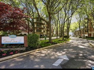 200 Grand Cove Way APT 5A, Edgewater, NJ 07020