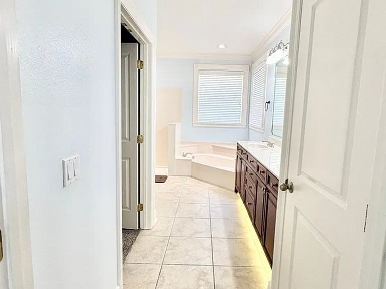 603 Buckeye Ct — Photo 25