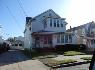 98 Palm St, Bridgeport, CT 06610