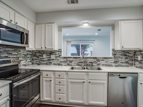 2nd image of 13312 Goodland Pl #D