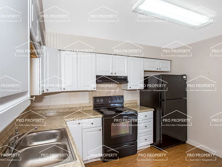 1607 Empire Ave #3 — Photo 14