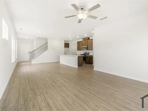 1445 Lyon Way Dr, Lawrenceville, GA 30044