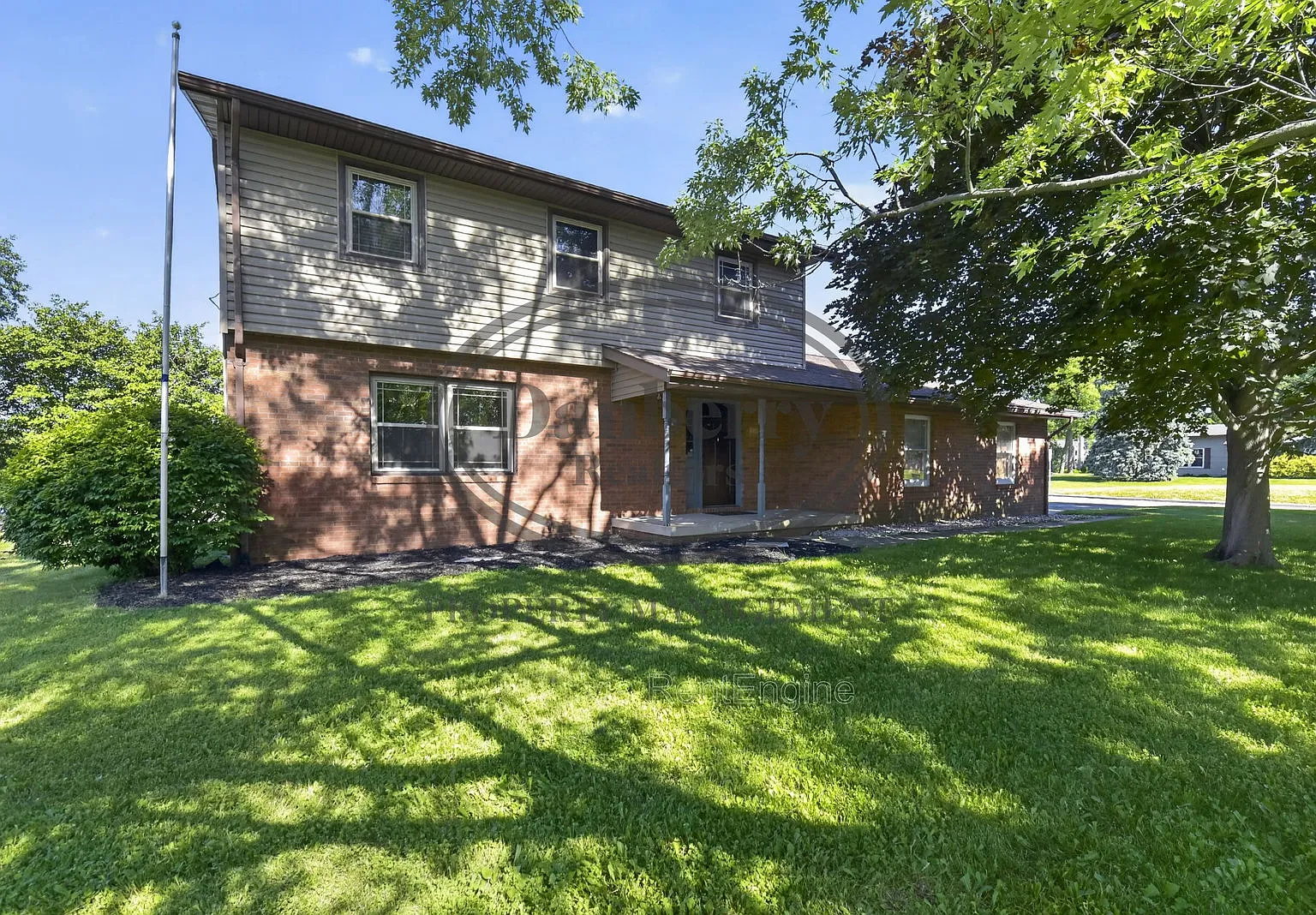 3 bed, 3.0 bath, 2139 sqft, $2,500 — Photo 1