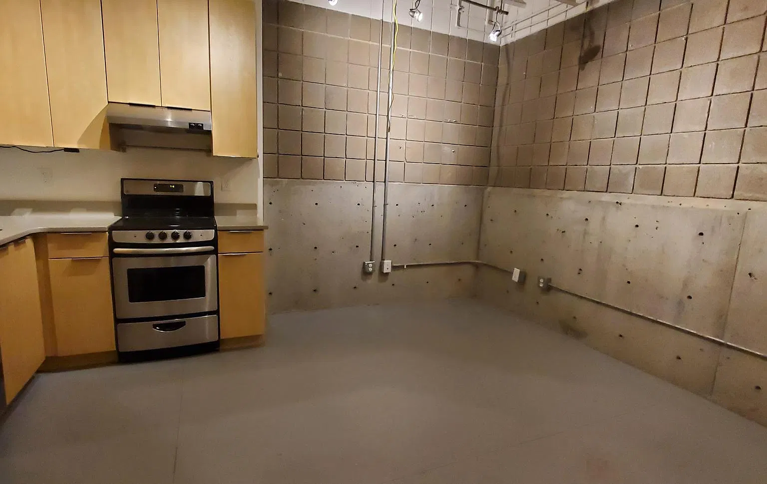 Studio, 500 sqft, $1,475 — Photo 4