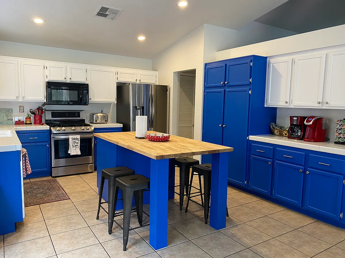 Building Photo - 44375 Villeta Dr