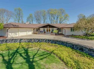 1711 Inwood Rd, South Bend, IN 46614