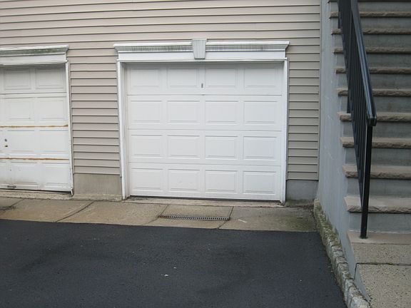 3rd image of 28 Krueger Ct