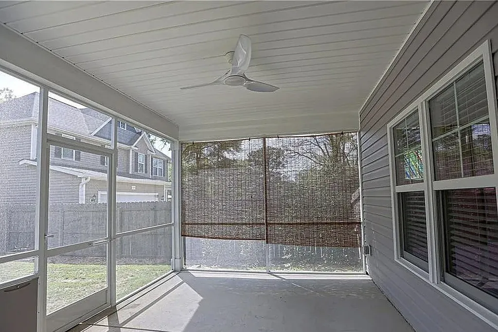 3 bed, 2.5 bath, 1899 sqft, $3,250 — Photo 4