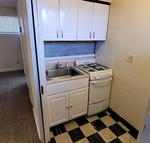 819 N Nevada Ave — Photo 6