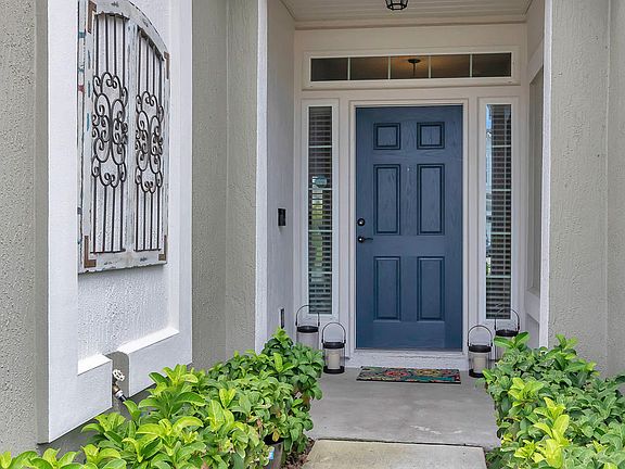 2nd image of 565 Richmond Dr