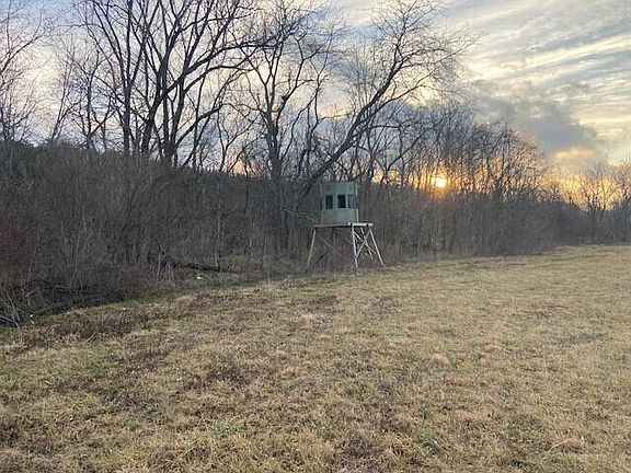 5th image of 1815 Cedar Creek Rd