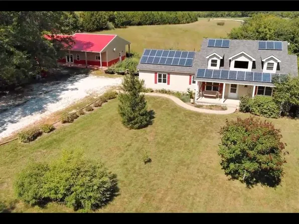 23338 Kissinger Rd, Leavenworth, KS 66048