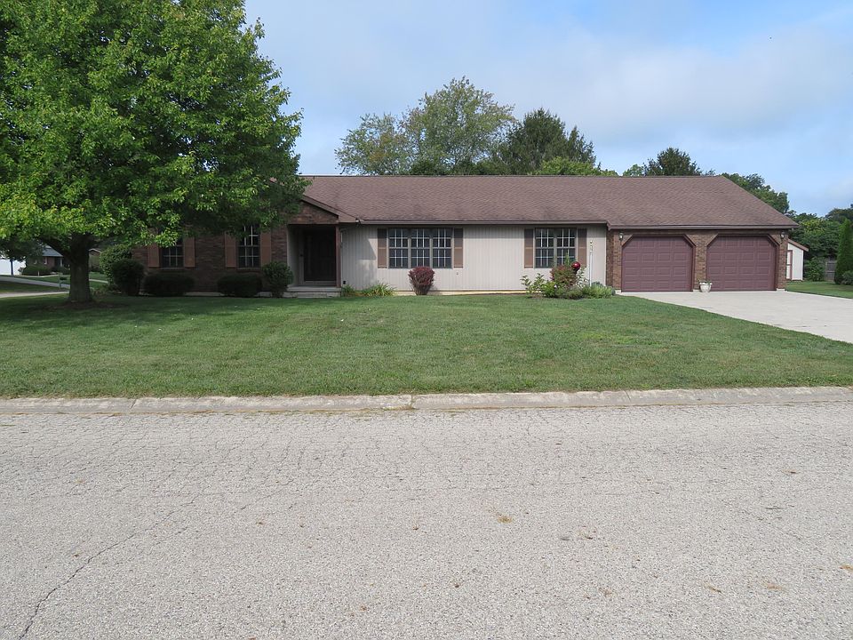 1st image of 370 New Haven Dr