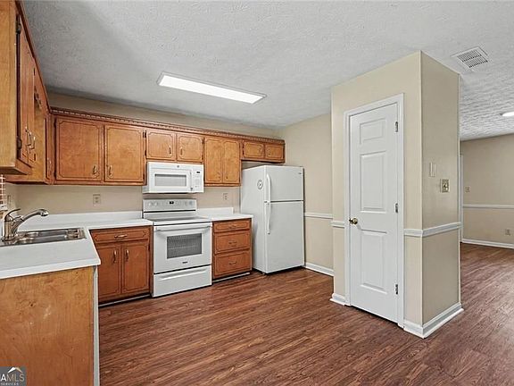 5th image of 2835 Shane Dr