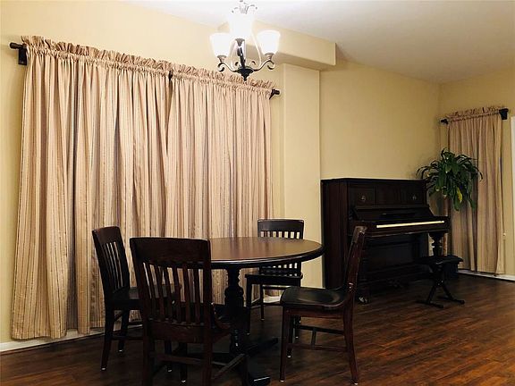 3rd image of 17110 Wilthorne Gardens Ct