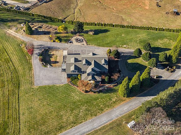 3rd image of 115 Meadowbrook Acres