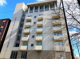 950 W Erie St APT 302, Chicago, IL 60642