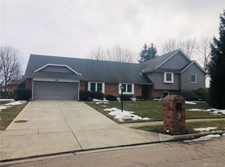 3821 Walnut Grove Ln, Dayton, OH 45440