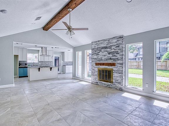 2nd image of 16214 Mariner Way
