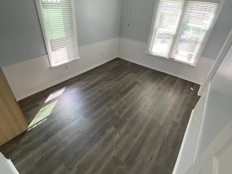 905 20th St #2 — Photo 3