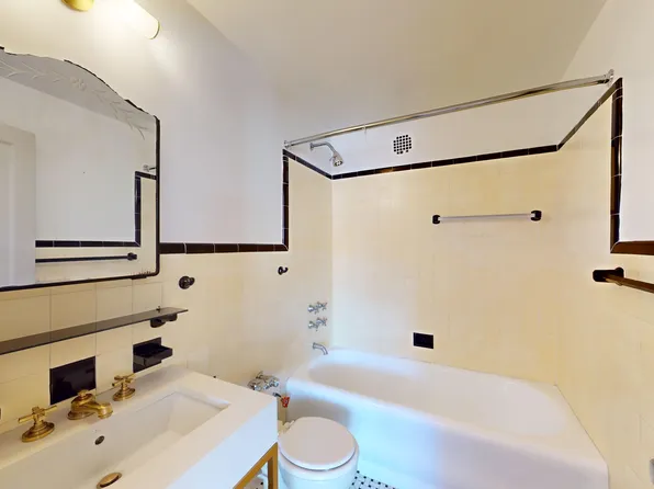 1 Christopher Street image 6 of 7