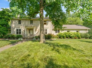 1066 Urlin Ave, Grandview, OH 43212