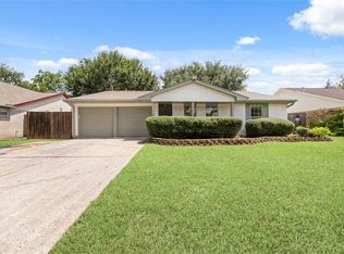 5922 Hummingbird St, Houston, TX 77096